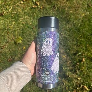 Yeti 18 oz Rhinestone Ghost water bottle